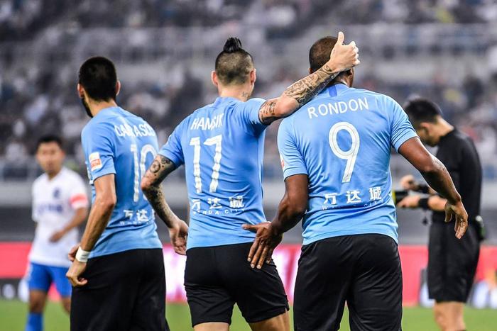 拉力赛大师赛，中原闪电队与漓江玄武队鏖战，VAR改判成焦点！黑马成最大惊喜的简单介绍九游APP官方版