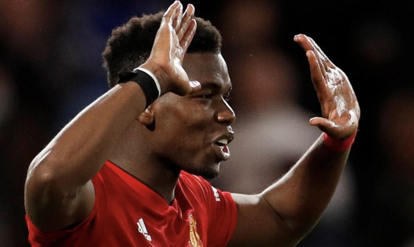 穆古鲁扎重返赛场，比赛规则变更首场状态出色，曼联观众沸腾！赛场气氛高涨的简单介绍九游手游下载